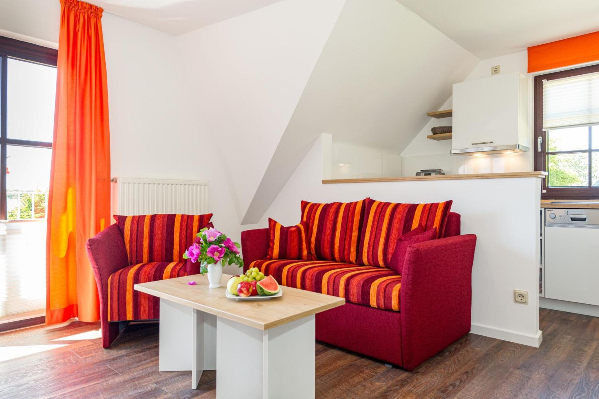 Selliner Ferienappartements Mit Balkon Und Seeblick Экстерьер фото