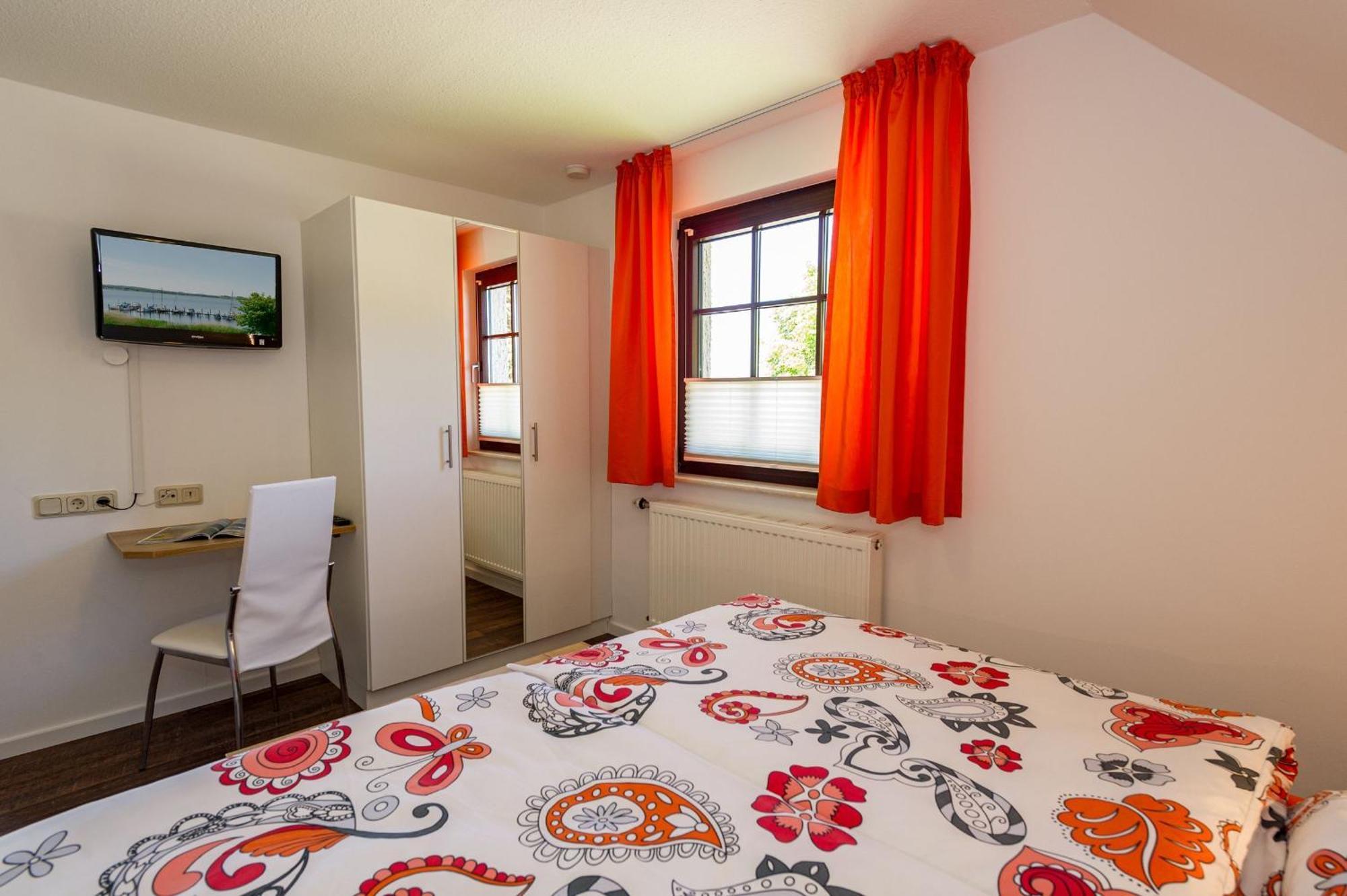Selliner Ferienappartements Mit Balkon Und Seeblick Экстерьер фото